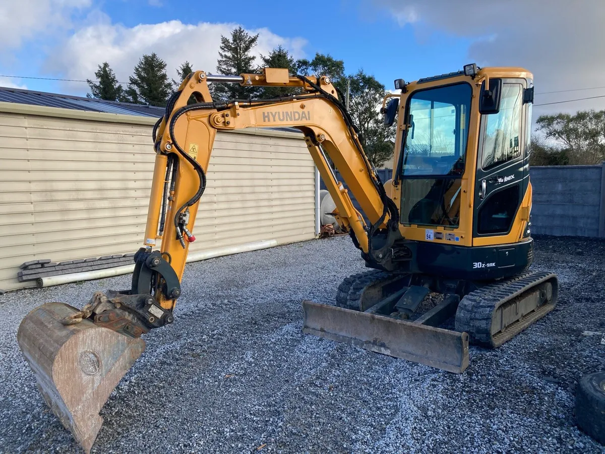 Hyundai 30 2022 - Image 2