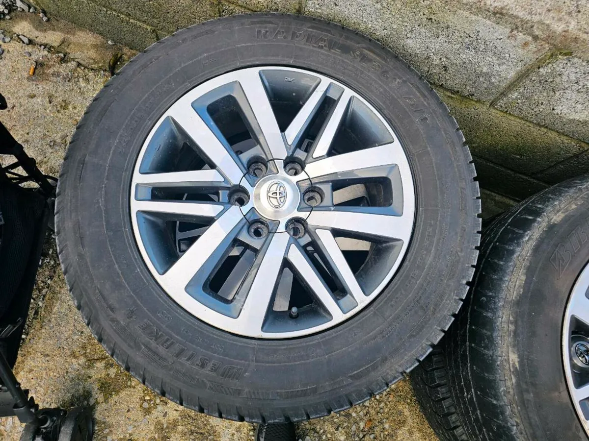 Hilux wheels - Image 1