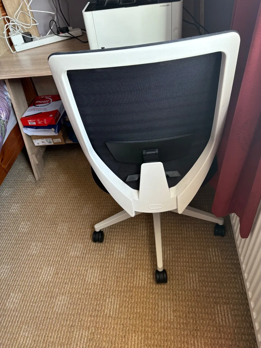 Work Desk and chair - Image 2