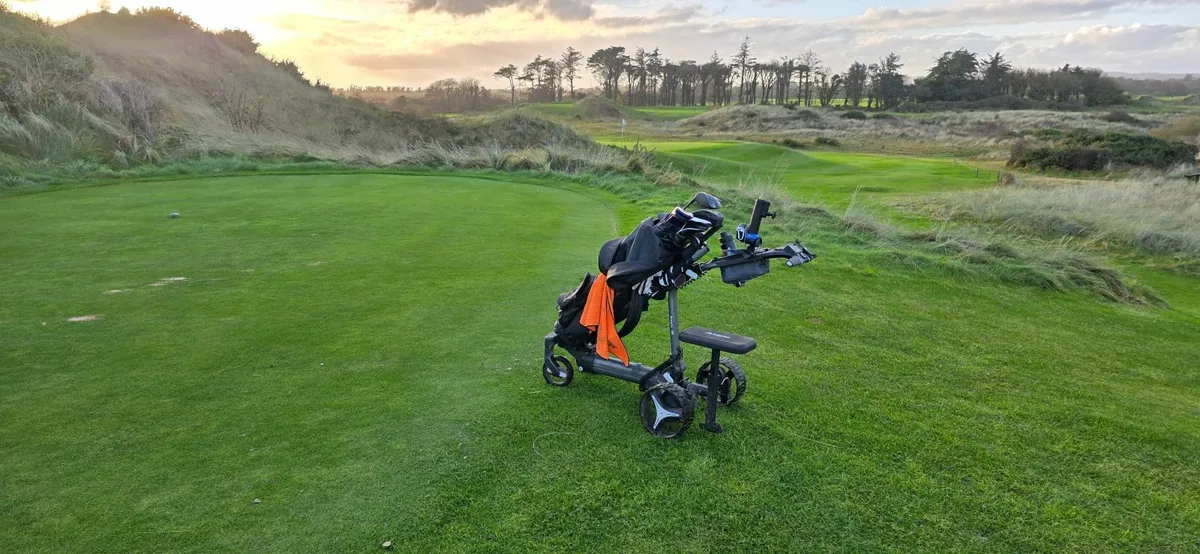 Axglo e5 Follow-me Golf Trolley - Certified Demo - Image 1