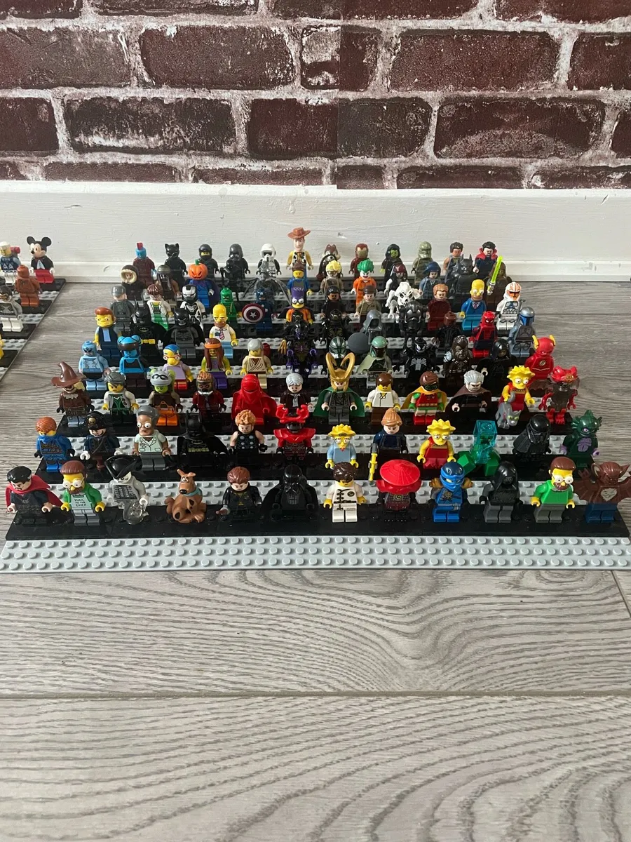 lego minifigures 250 minifigures complete BATCH - Image 3