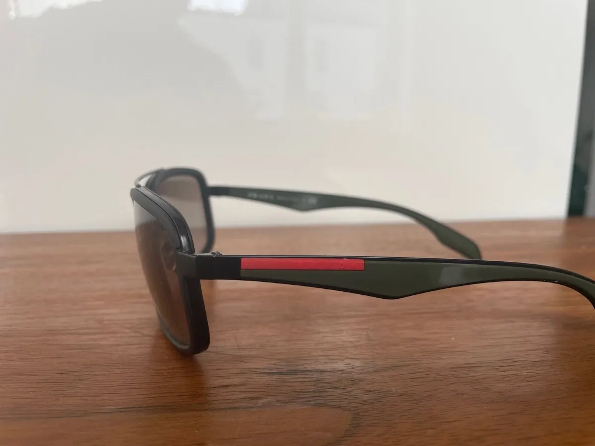 Original Mens Prada sunglasses - Image 3