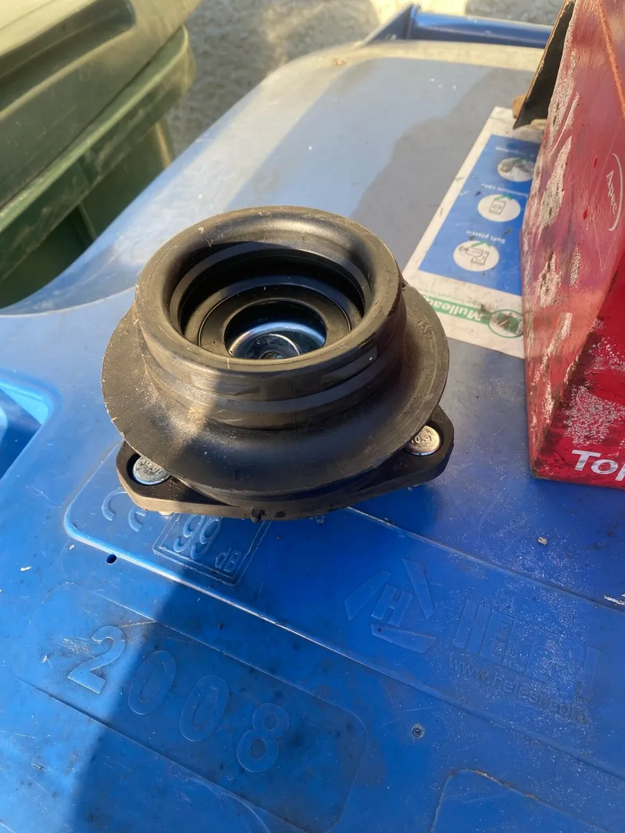 Mk 7 transit wheel hub +top mount - Image 3