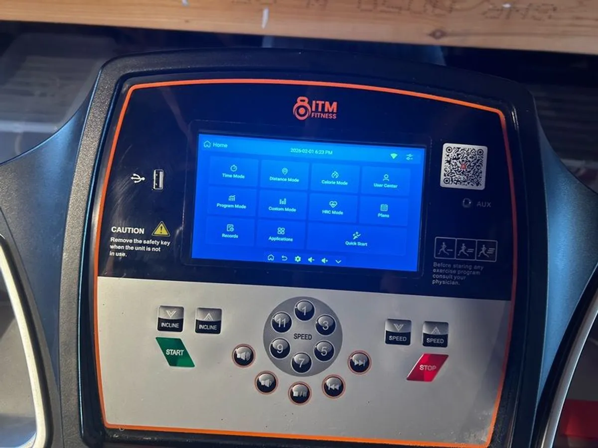 ITM fitness t-44 ultra treadmill - Image 3