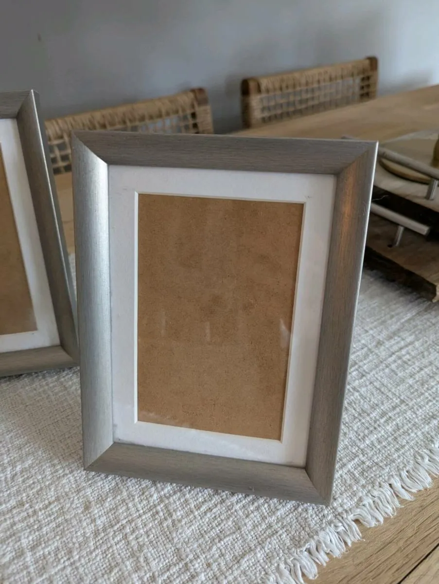 Picture Frames - Image 4