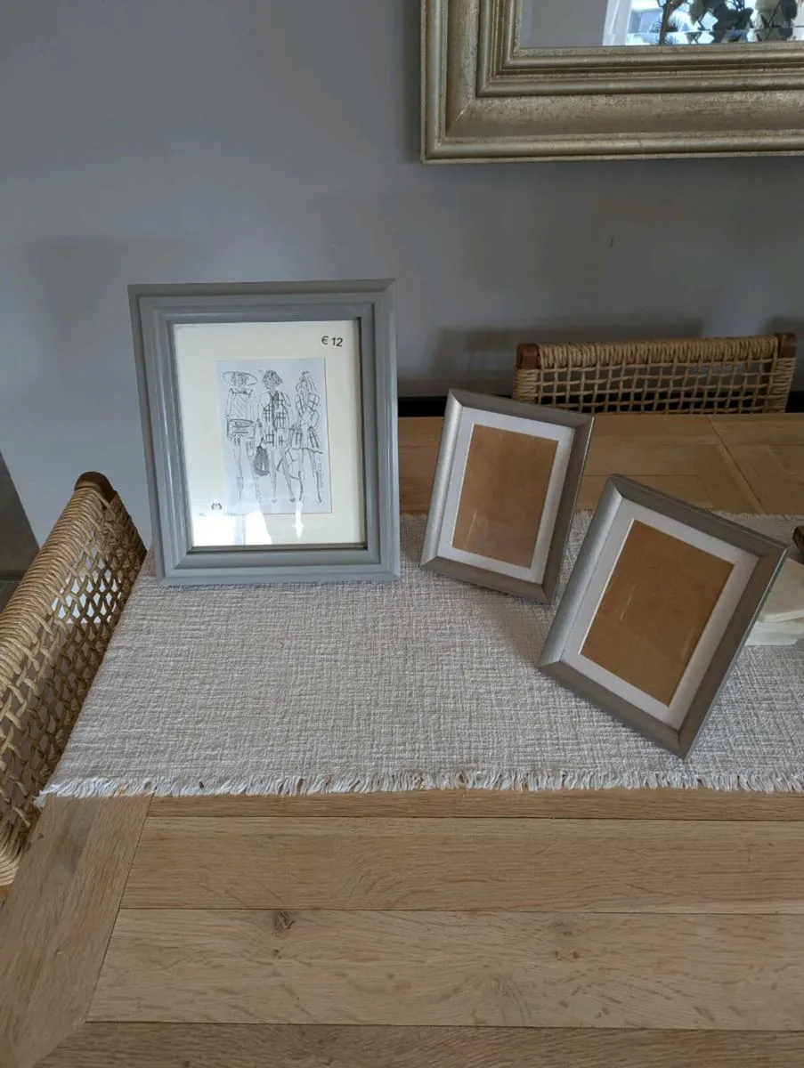Picture Frames - Image 1
