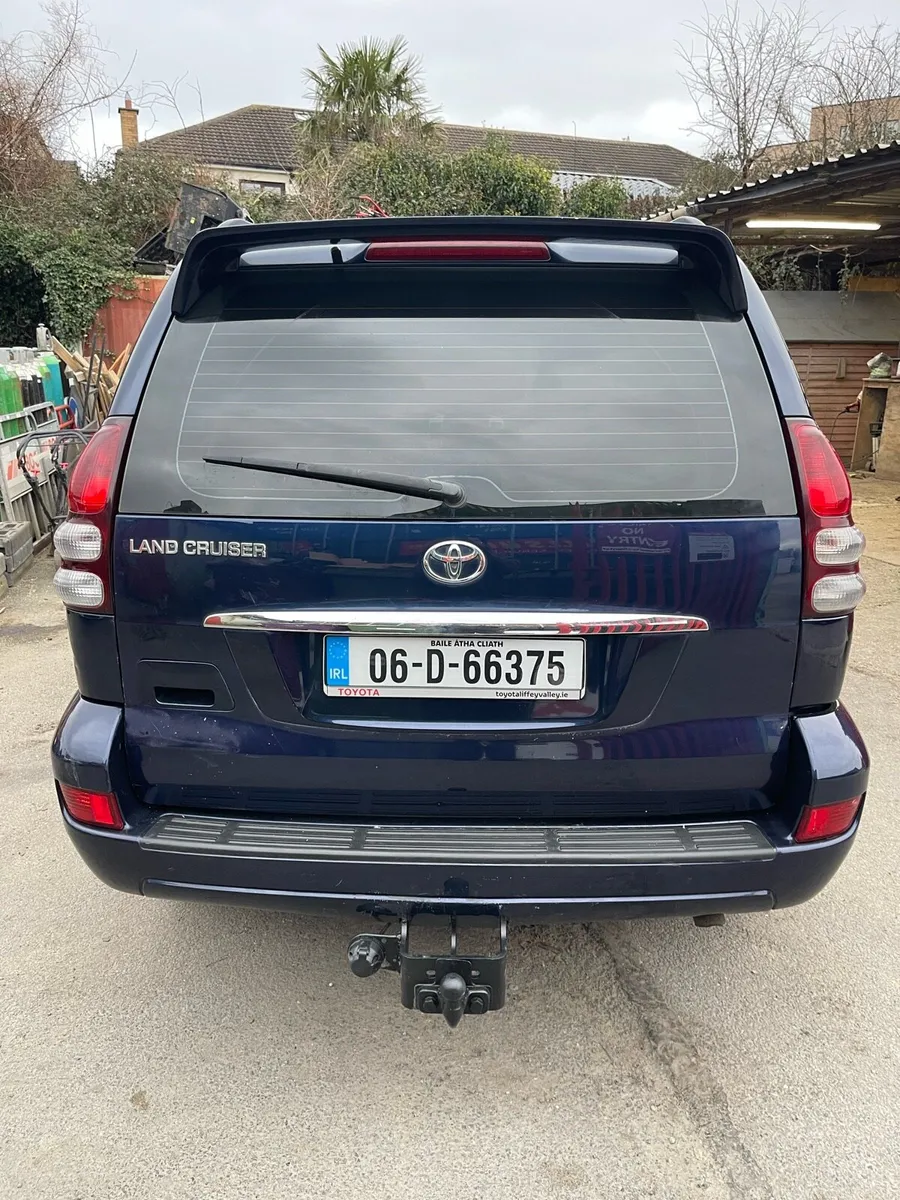 Toyota landcruiser - Image 4