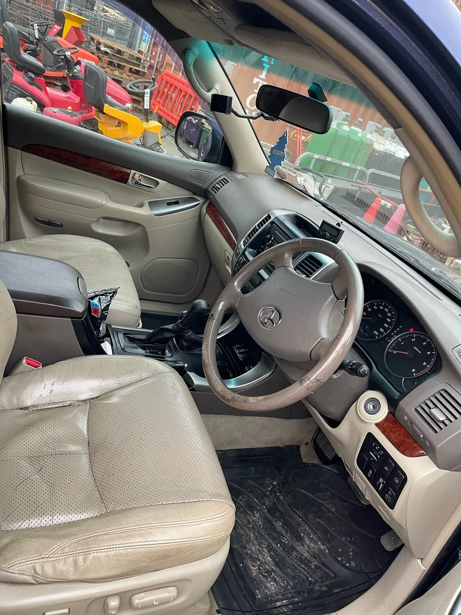 Toyota landcruiser - Image 2