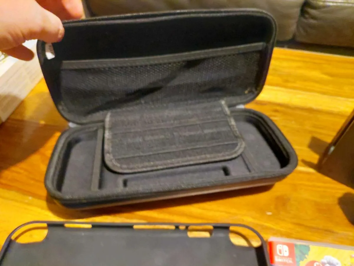 Nintendo switch - Image 1