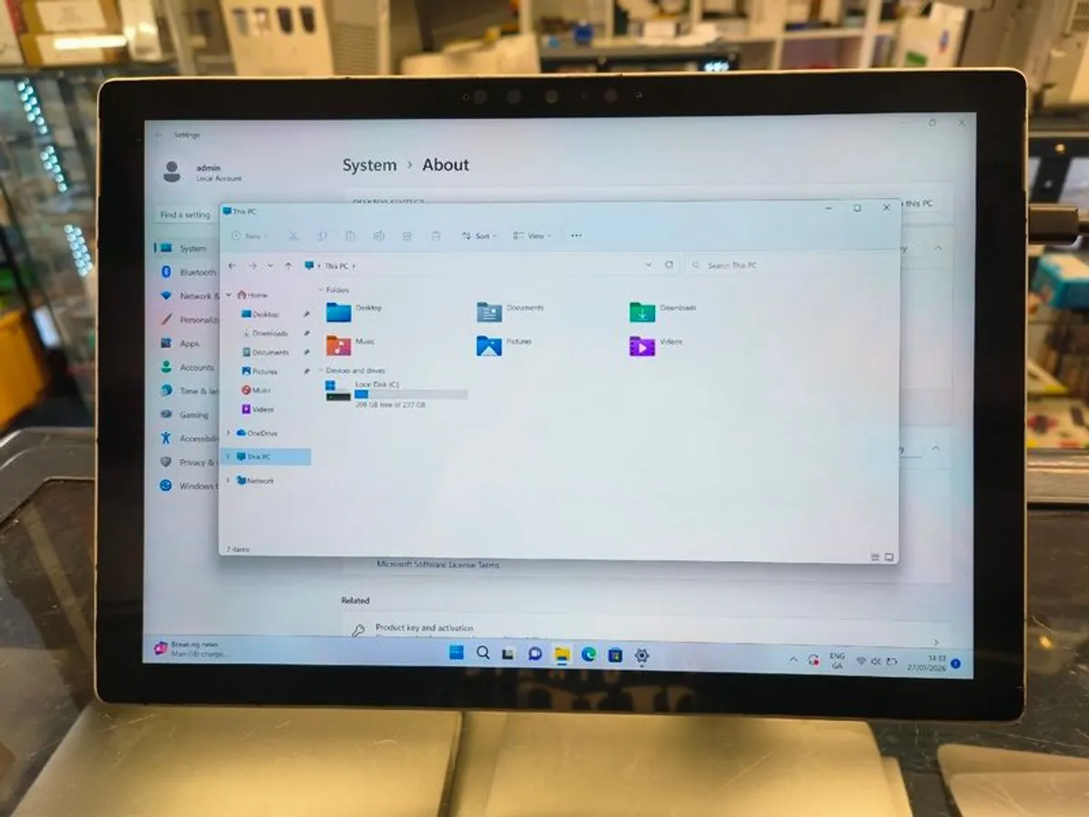 Microsoft Surface Pro 7 1866 with Intel Core i5-1035G4 (12.3-inch, 8GB RAM, 256GB SSD) - Image 3