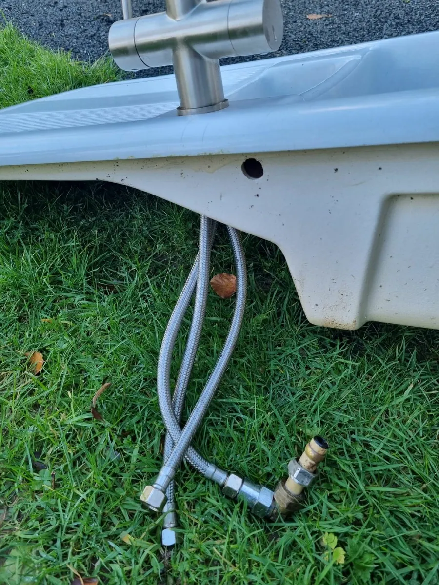 Kitchen Sink and Tri-Flow Tap - Image 4