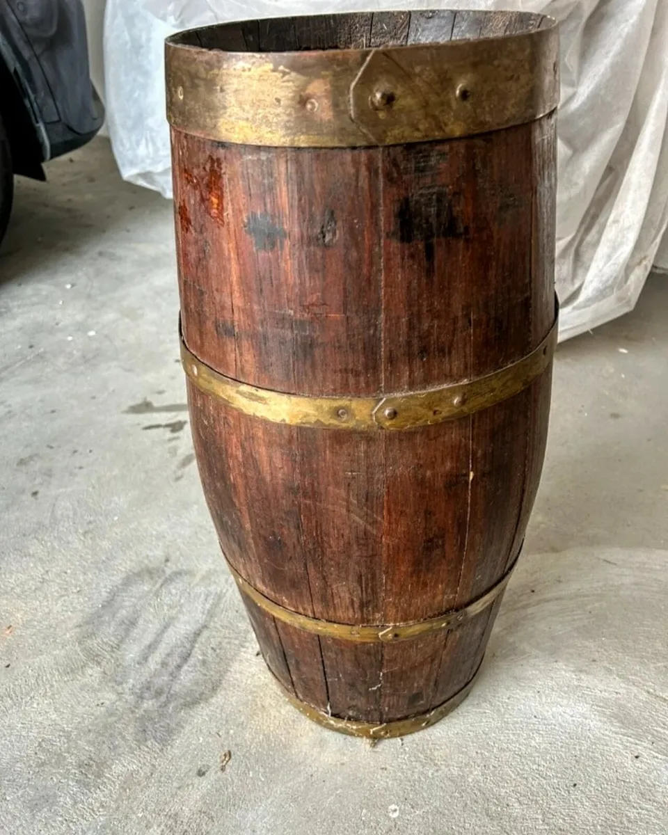 Large and heavy decorative barrel - Image 2