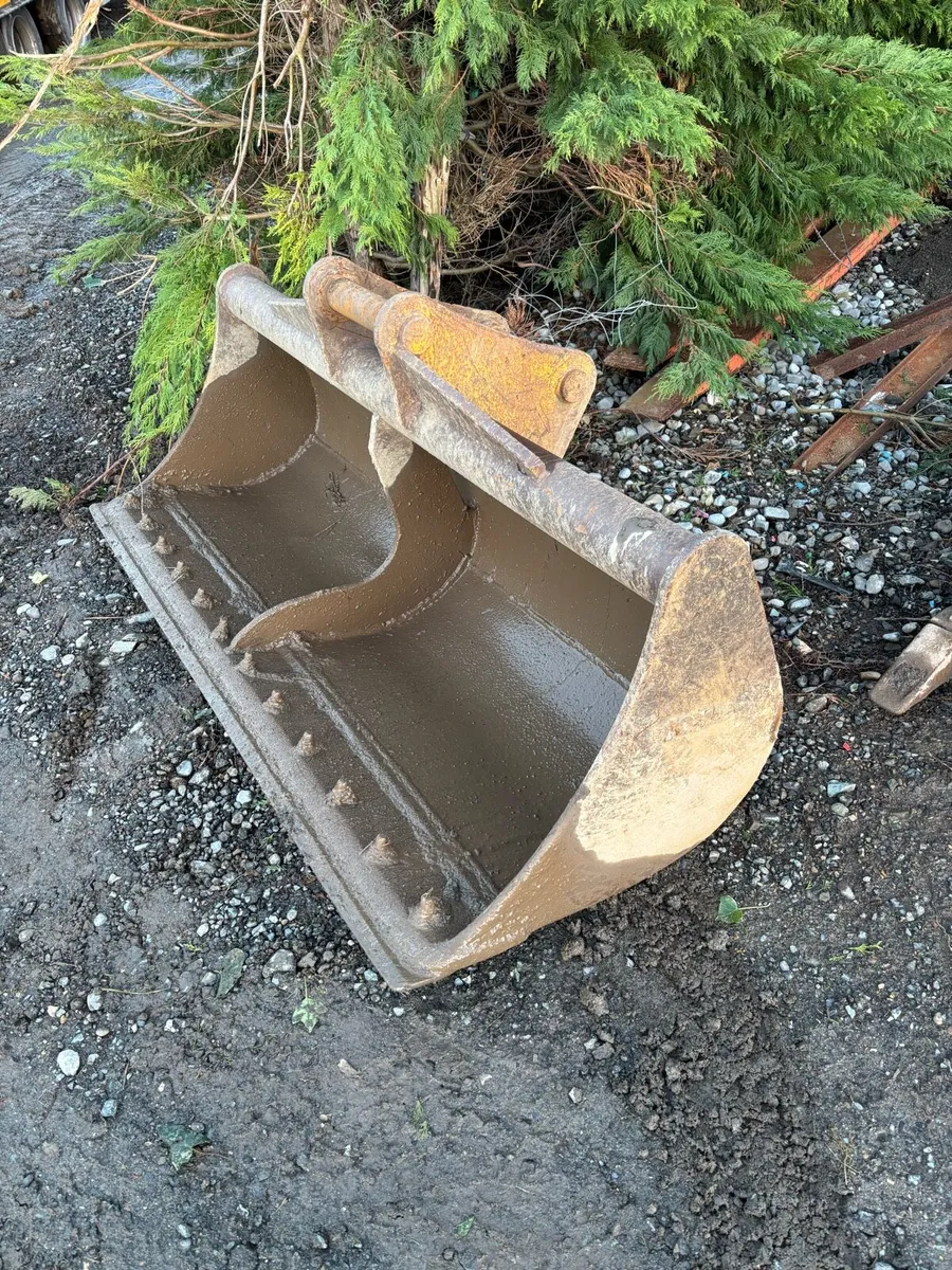 13ton buckets - Image 2