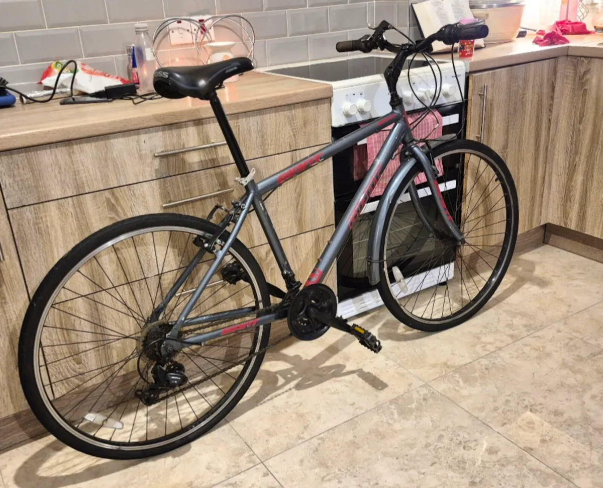ADULTS GIANT BIKE 20"FRAME FANTASTIC CONDITION GEA - Image 3