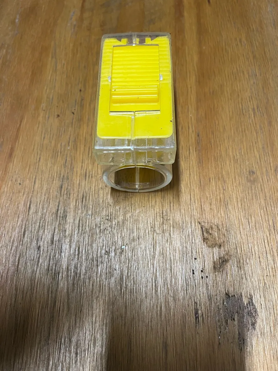 Beehive and Beekeeping Accessories - Image 2