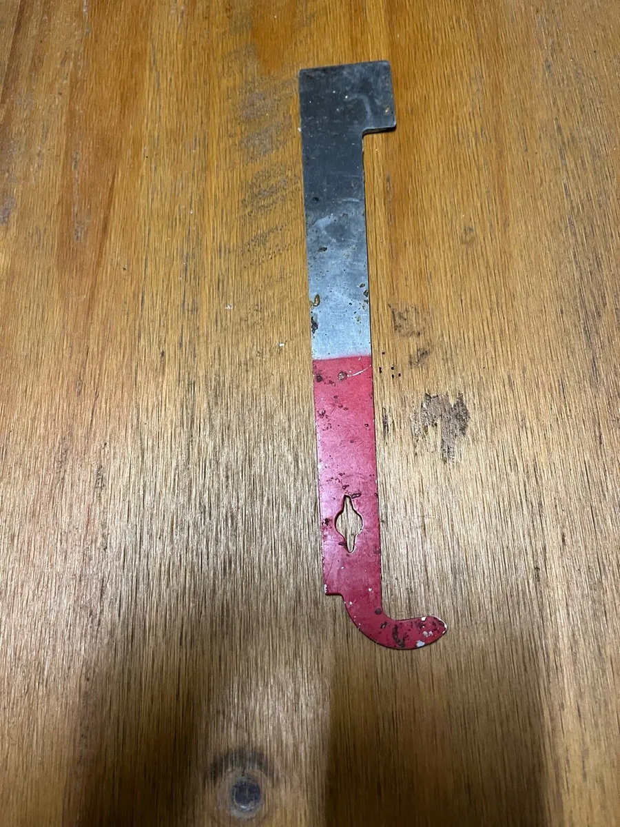 Beehive and Beekeeping Accessories - Image 3