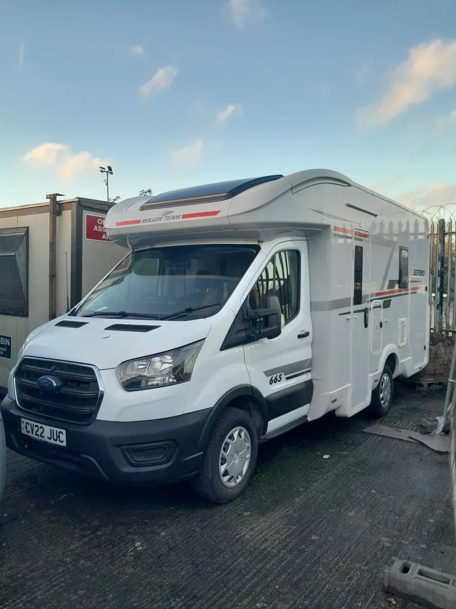 Motor home - Image 1