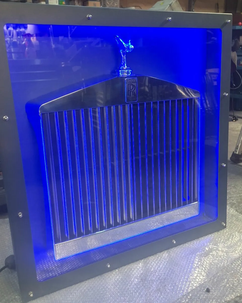 Rolls Royce  Grill/ Wall Hanger - Image 1