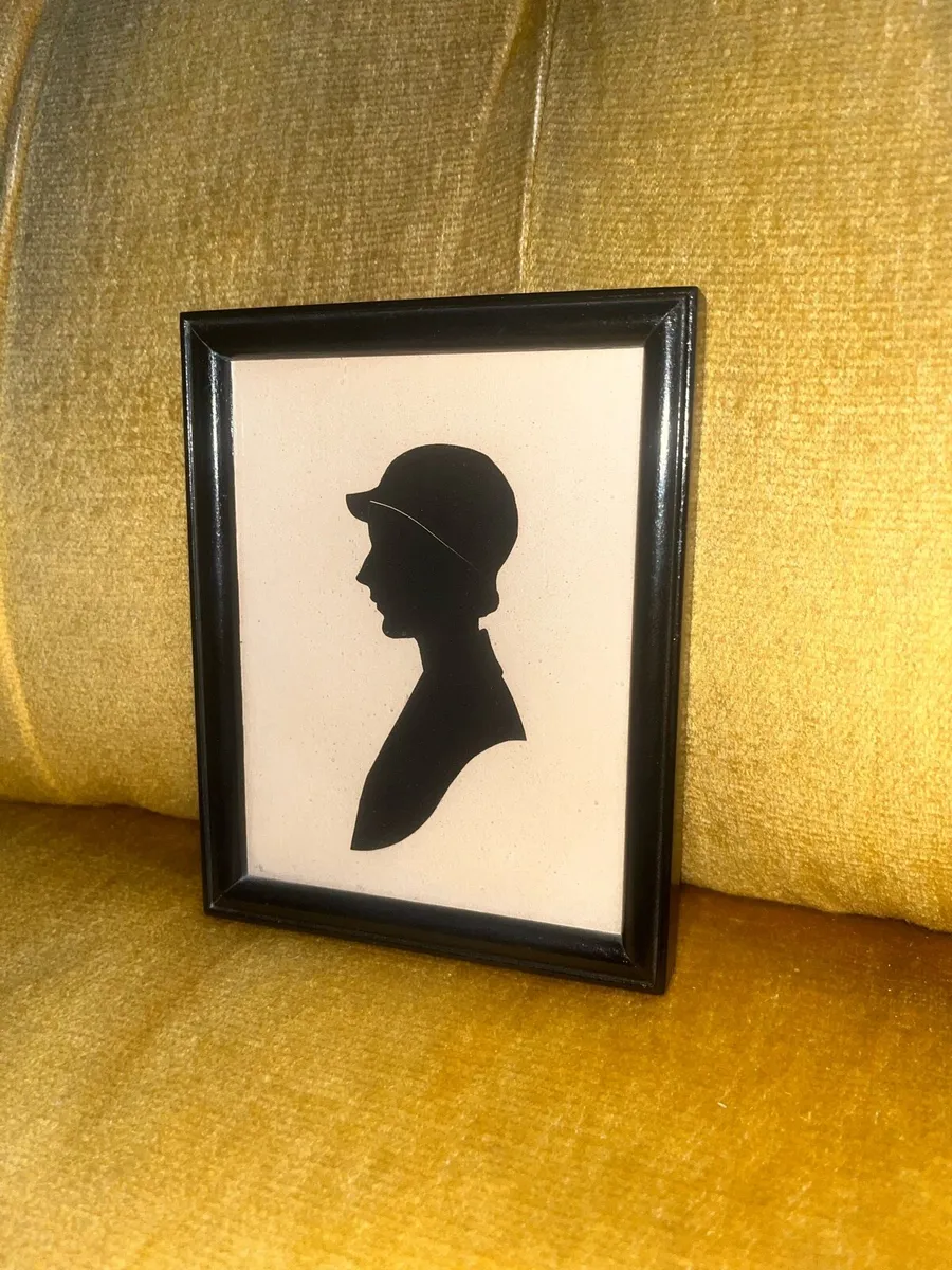 Antique Silhouette Portraits - Image 4