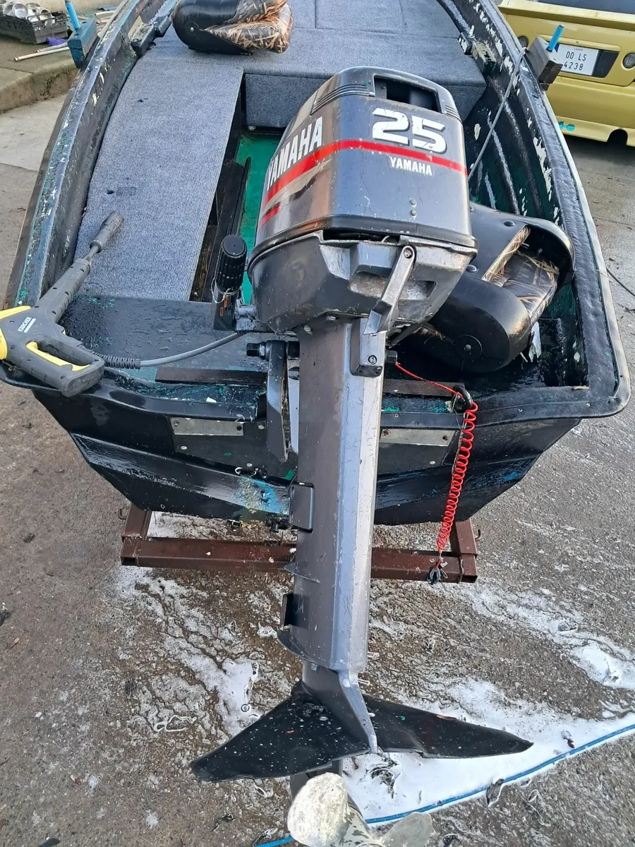 Full fishing setup - Image 1