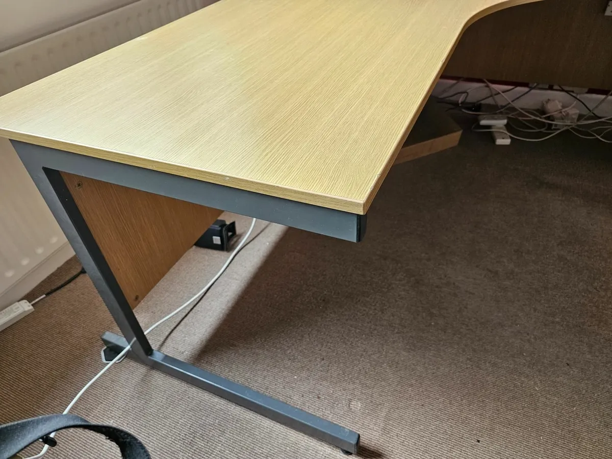 Large office desk table workbench wraparound - Image 4