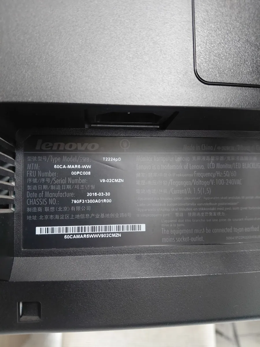 Lenovo Think vision 24" monitor - Image 4