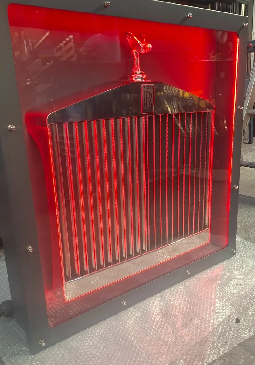 Rolls Royce grill/ Wall Art - Image 1
