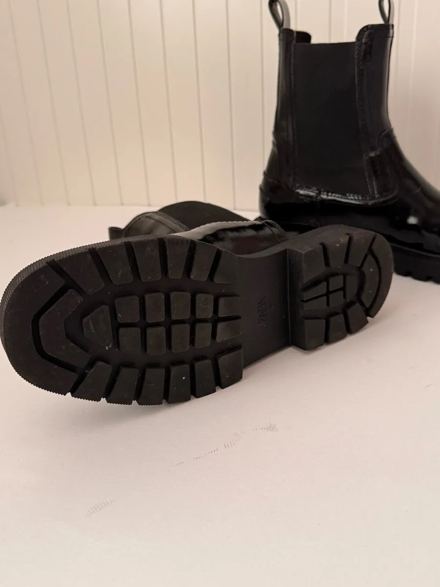 Zara leather ankle boots - Image 4