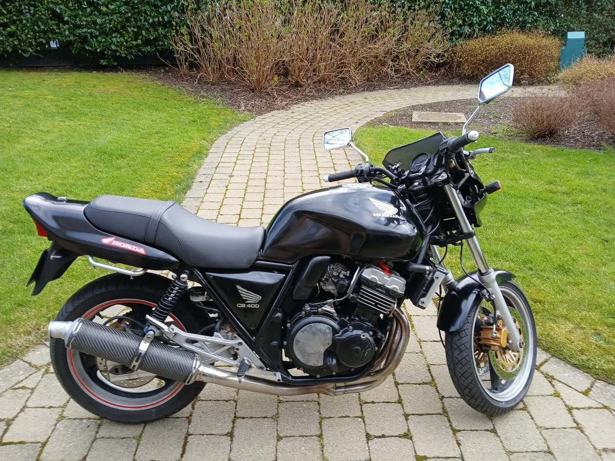 Honda CB 400 - Image 1