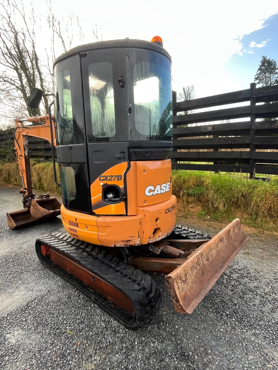 Cx27 b mini digger 2.8 tonnes - Image 2