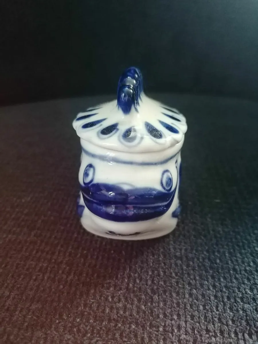 Gzhel Handmade Fish Candy Dish or Trinket Box - Image 2