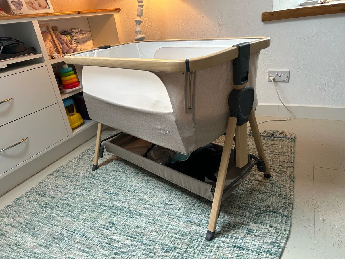 Lunar Bedside Crib - Image 1