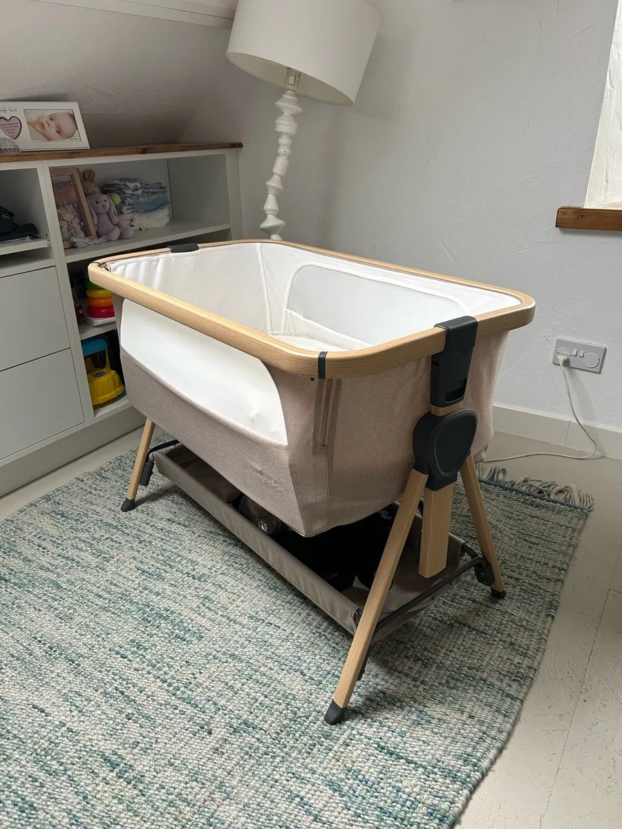 Lunar Bedside Crib - Image 2