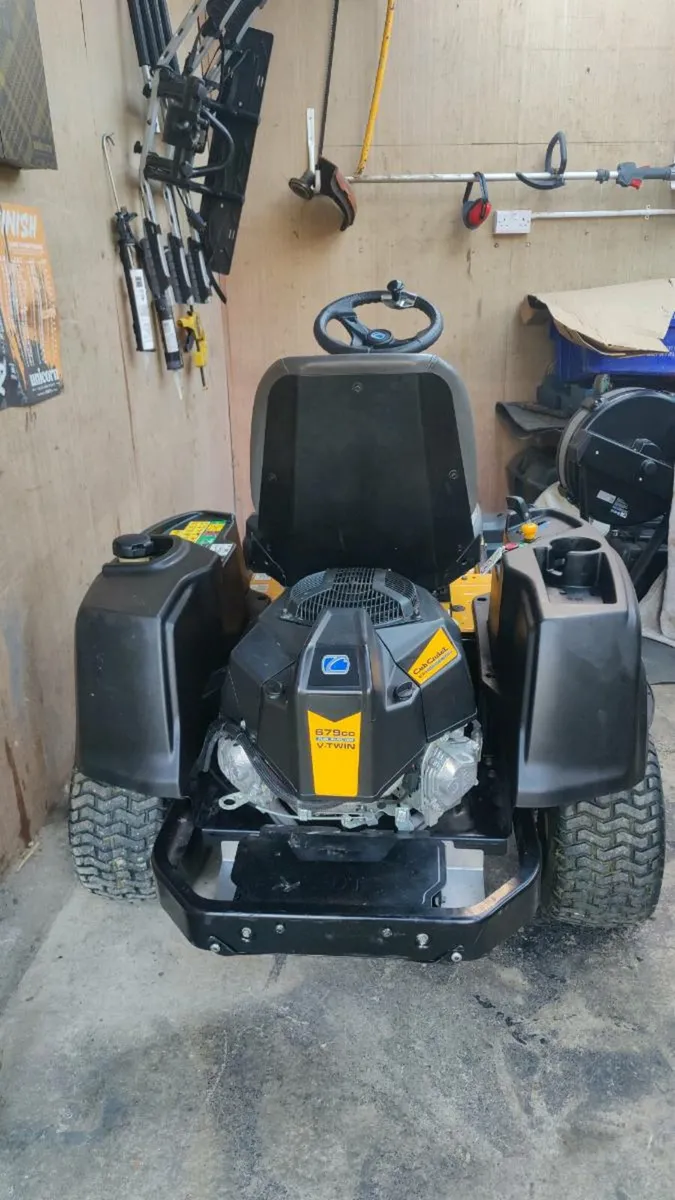 Cub Cadet XZ2 Zero Turn Mower - Image 2