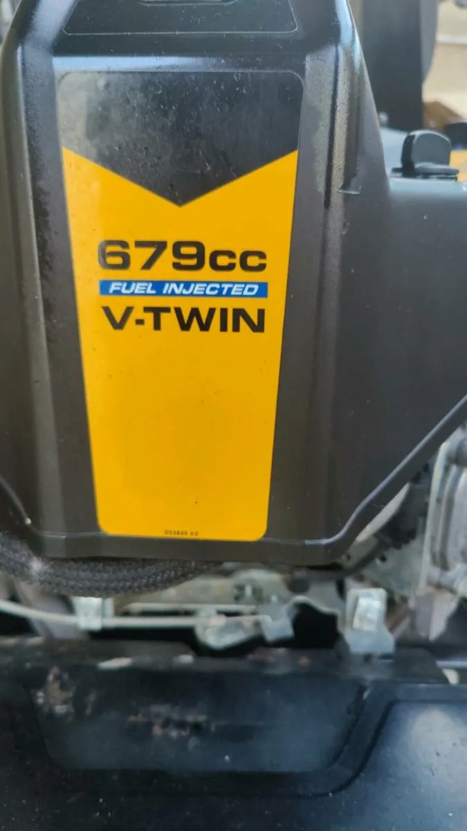 Cub Cadet XZ2 Zero Turn Mower - Image 3
