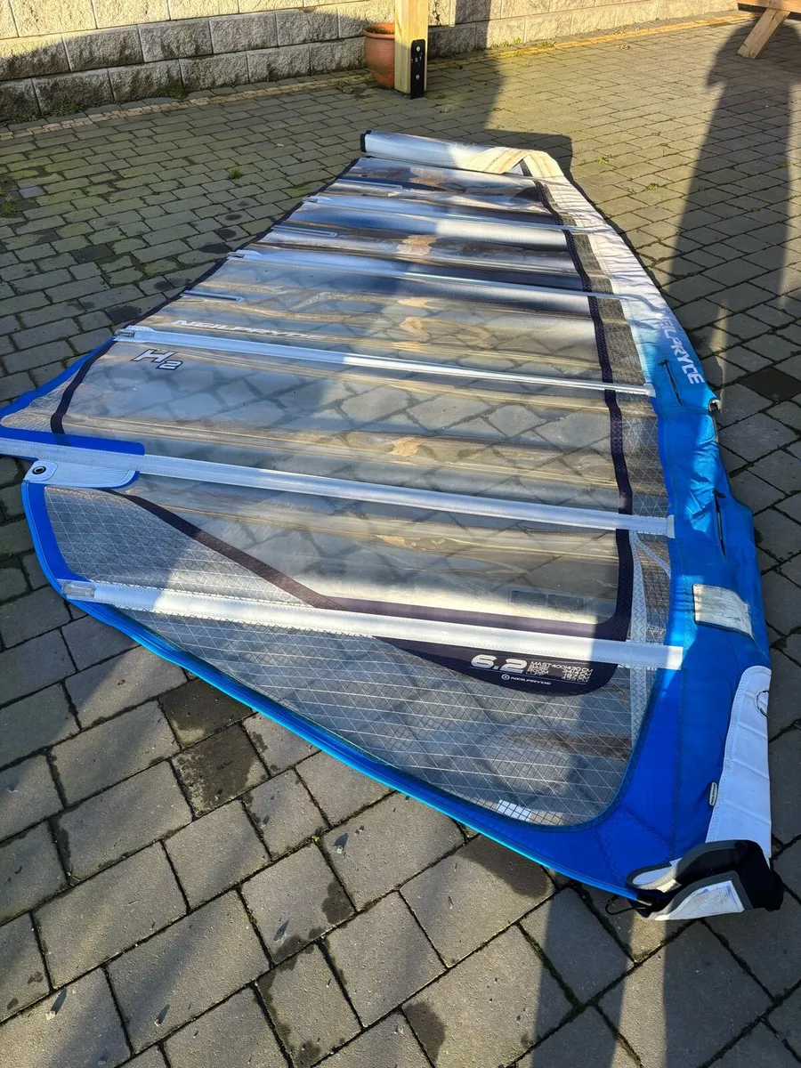 Neil Pryde windsurf sail 6.2 - Image 1