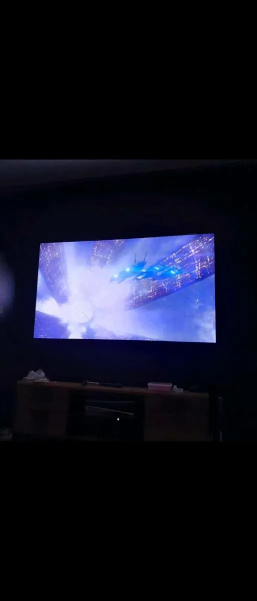 75" Samsung QLED 4K TV - Image 2