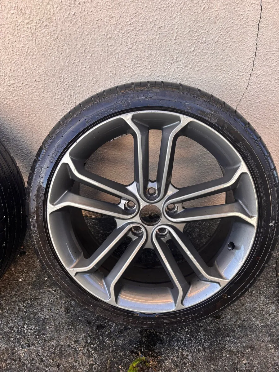 18 inch ford rims - Image 1