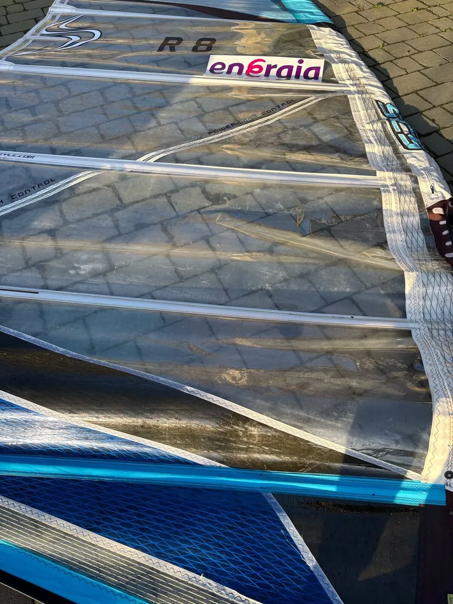 Simmer windsurfing sail 9m - Image 3