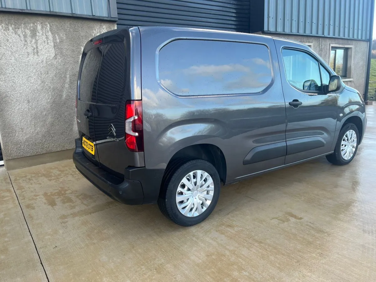 2023 Citroen Berlingo 1.5 BlueHDI - Image 3