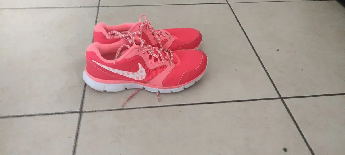 Brand New Nike Shoes Size 8UK - Image 1