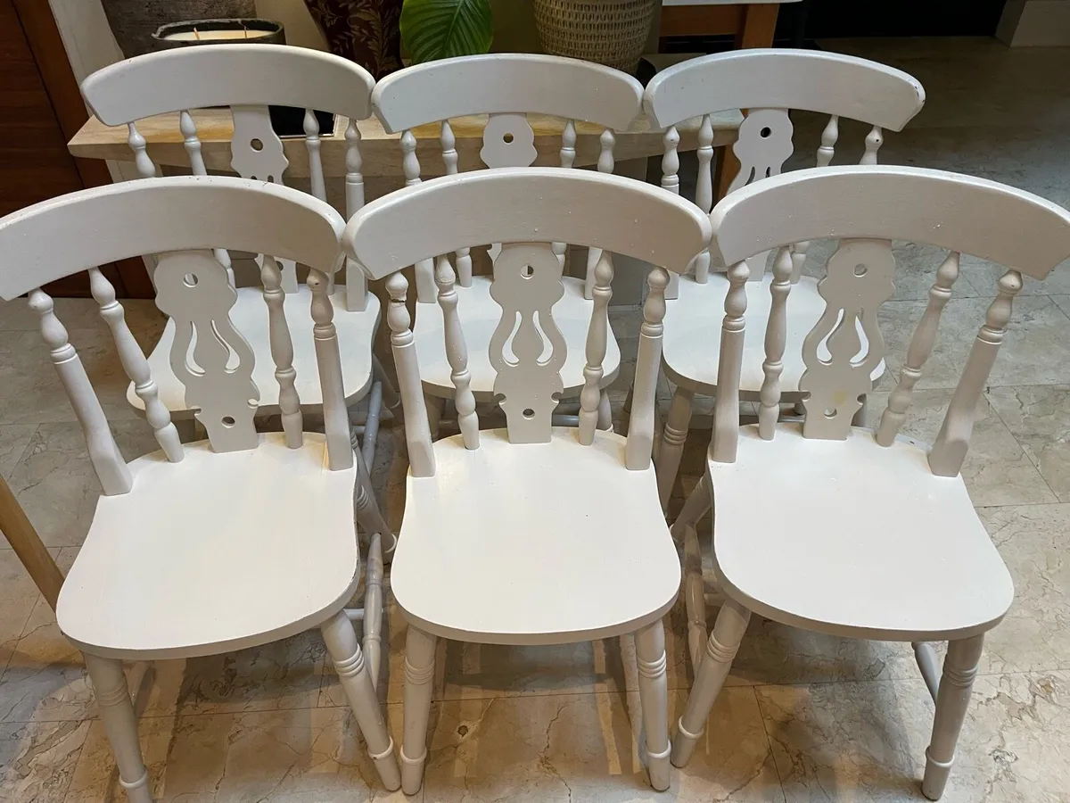 6 x Lovely White Wooden Kitchen Dining Chairs - Image 3