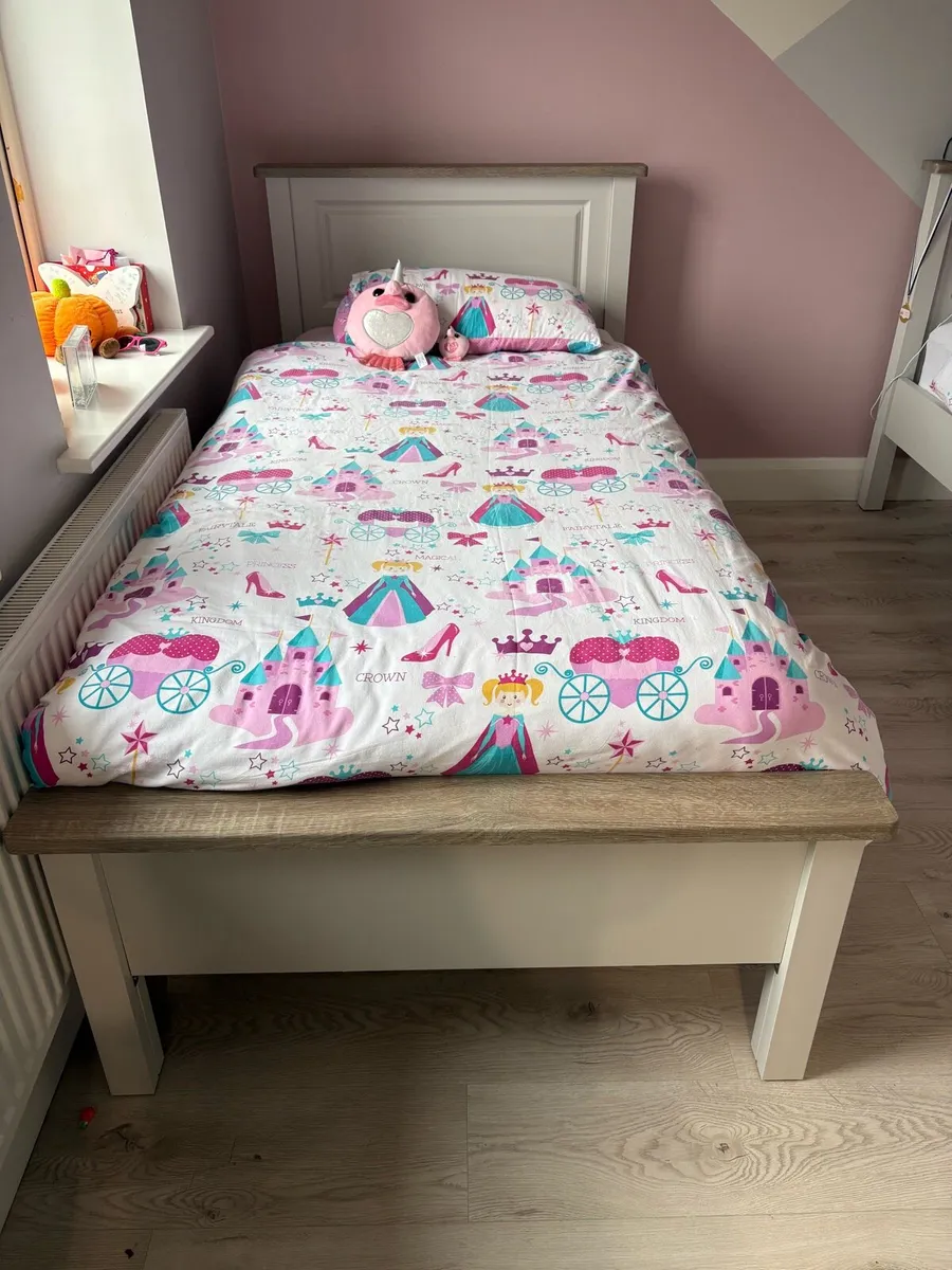 Bed 3ft, solid wood, Glandor Light Grey Bed Frame - Image 1