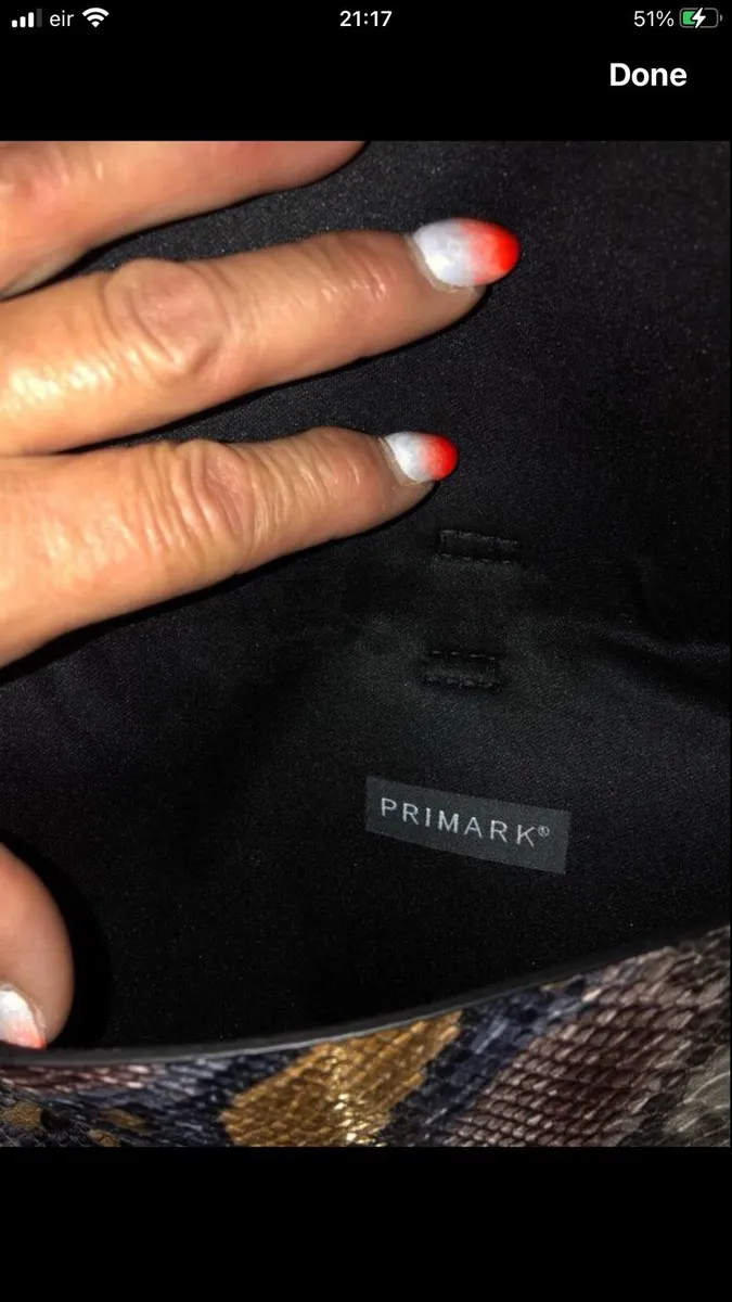 Ladies bag €3 - Image 3