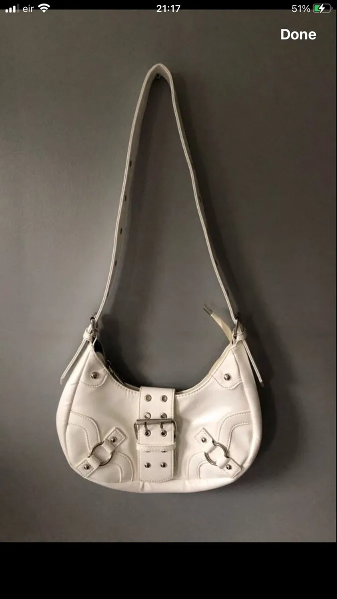 Ladies bag €3 - Image 2