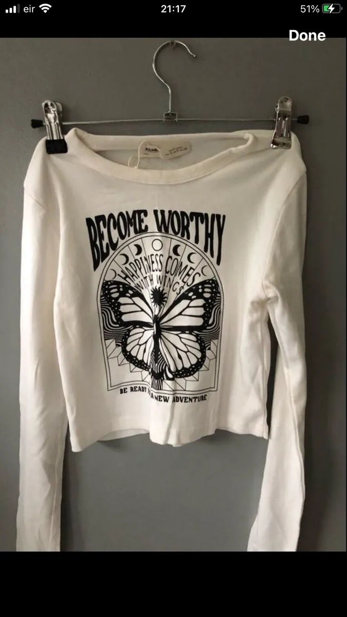 Ladies new top €5 - Image 4