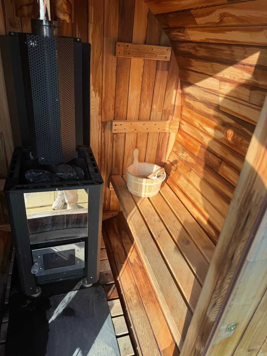 Premium Red Cedar Outdoor Barrel Sauna (1.8m) - Image 3