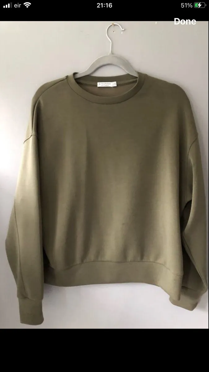 Ladies sweater size XS €5 - Image 1