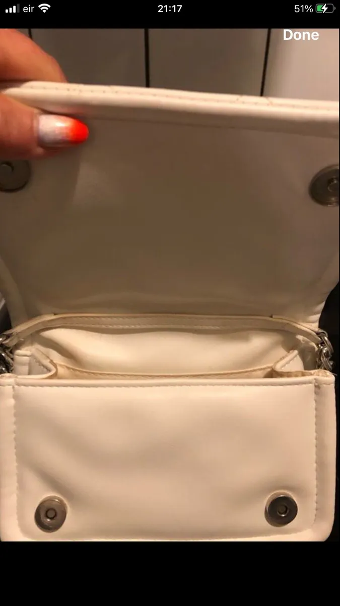 Ladies bag €3 - Image 2