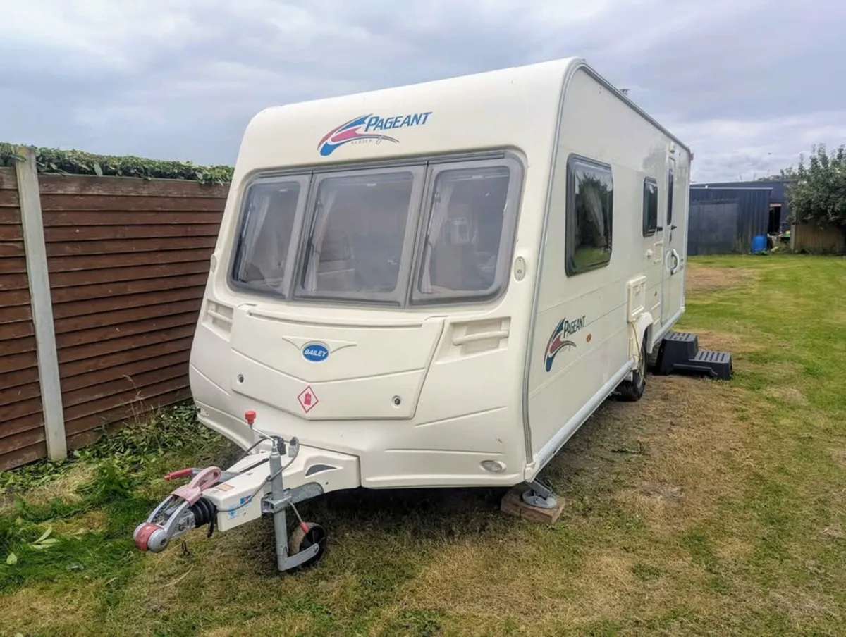 Bailey Pagaent 4 Berth Caravan - Image 1